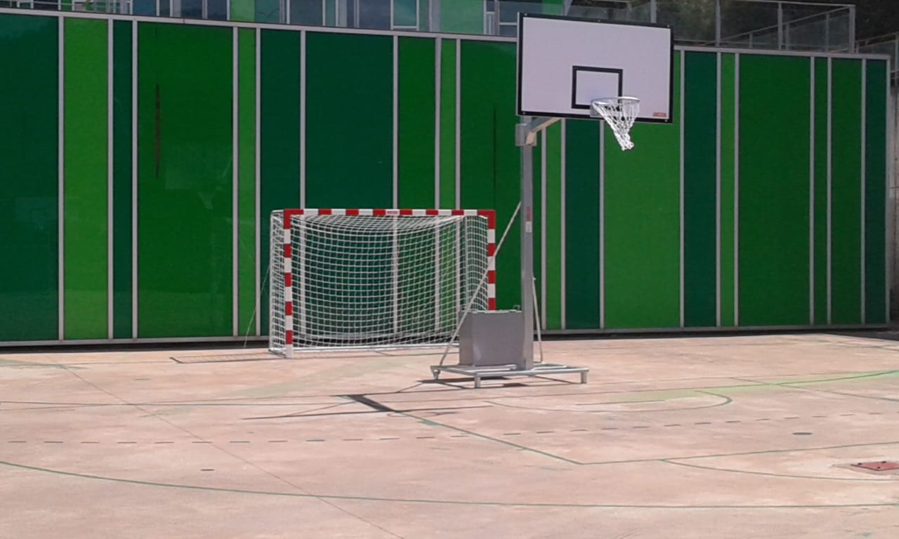 jgo canastas galvanizadas baloncesto deluxe monotubo trasladables 2 ruedas con carro -sin tableros, aros y redes