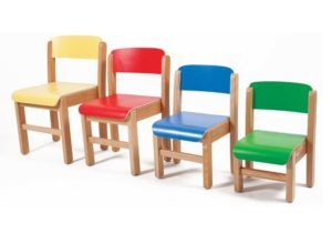 Sillas y Mesas de madera